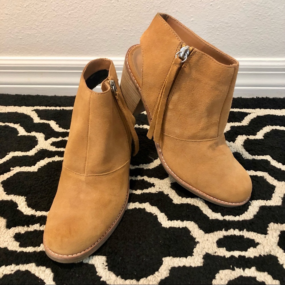 DV Dolce Vita Cut-Out Heel Booties